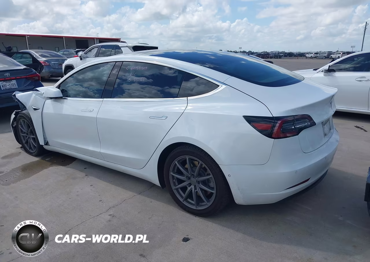 2018 Tesla Model 3 Long Range-Mid Range VIN:5YJ3E1EA7JF051231 - 3