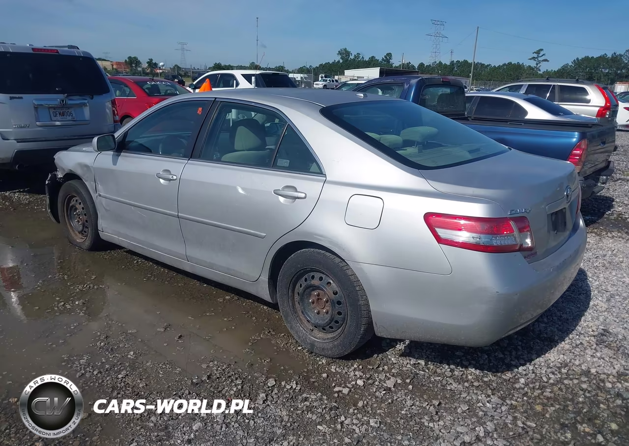 2010 Toyota Camry Le VIN:4T1BF3EK9AU546613 - 3
