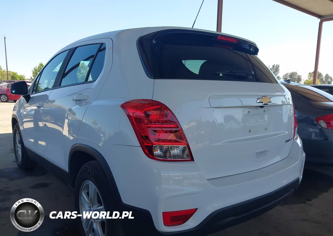 2020 Chevrolet Trax Fwd Ls VIN:KL7CJKSB0LB045238 - 3