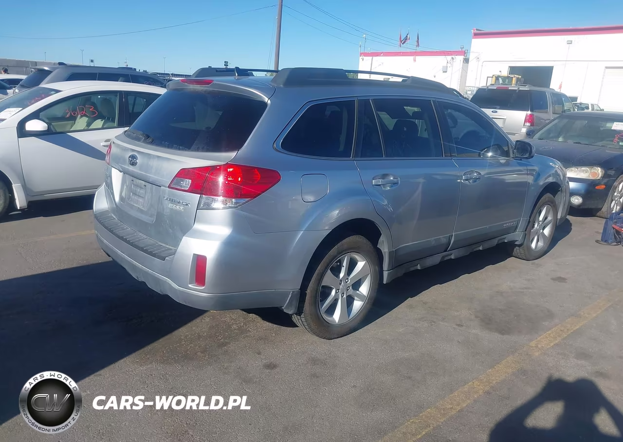 2013 Subaru Outback 2.5I Limited VIN:4S4BRBKC0D3209840 - 4