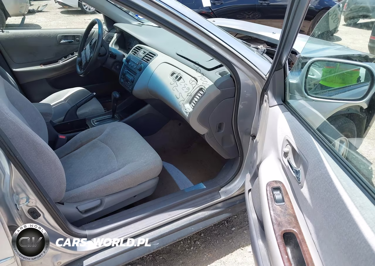 2002 Honda Accord 2.3 Se VIN:JHMCG56782C000600 - 5