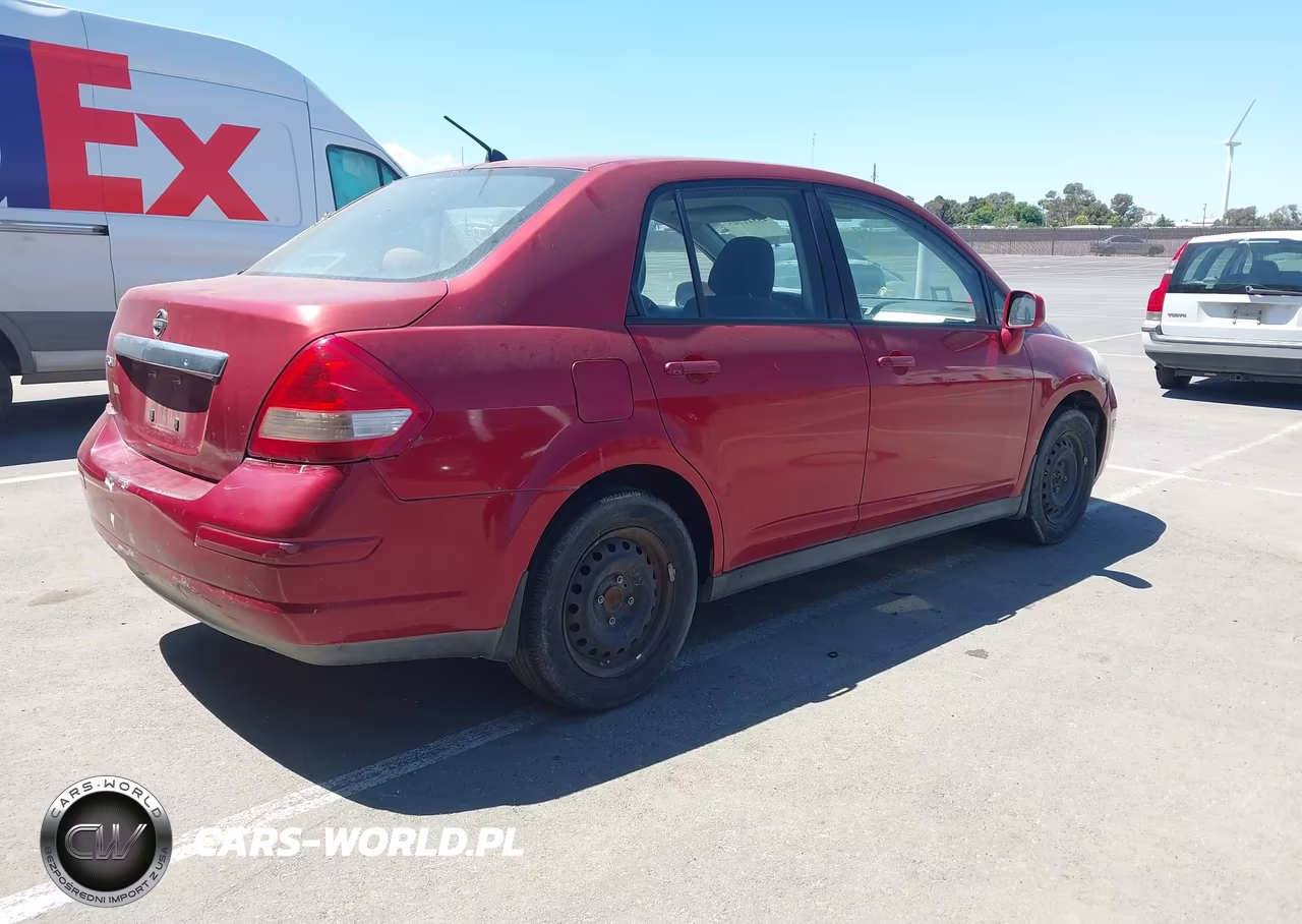 2010 Nissan Versa 1.8S VIN:3N1BC1AP7AL431749 - 4