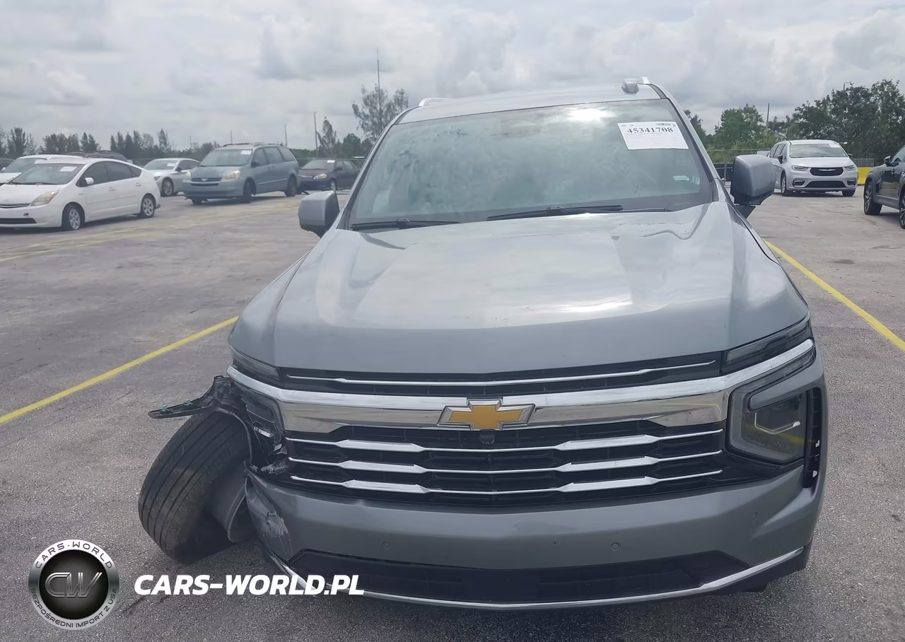 2025 Chevrolet Suburban 4Wd Lt VIN:1GNS6CRD2SR178626 - 12