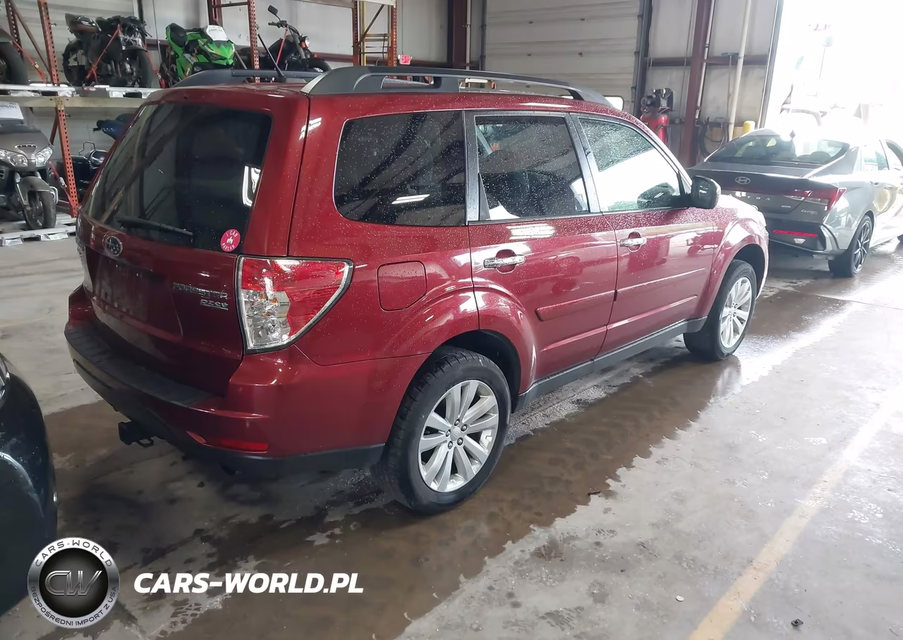 2011 Subaru Forester 2.5X Limited VIN:JF2SHAEC2BH736356 - 4