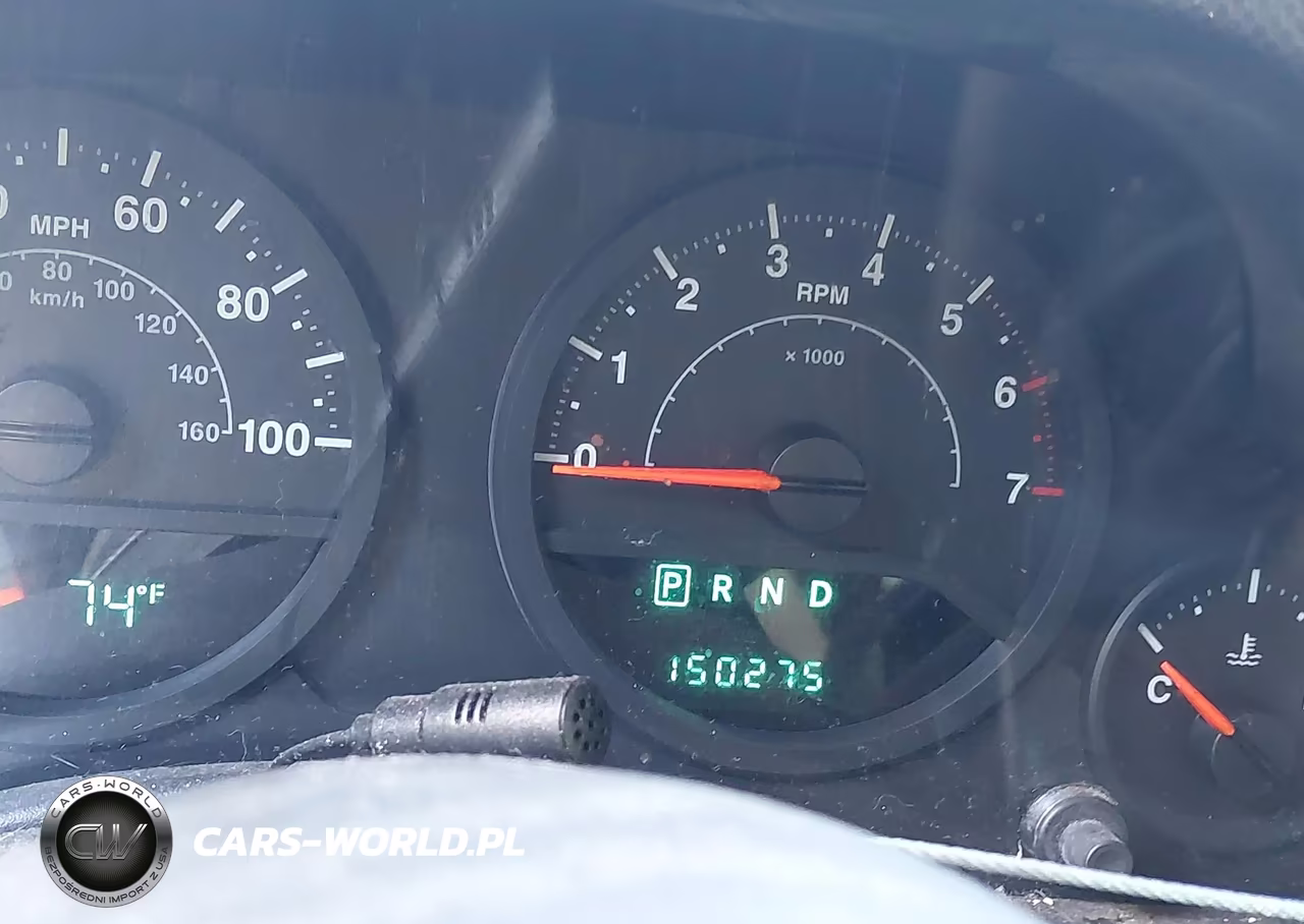 2008 Jeep Wrangler Unlimited X VIN:1J4GA39198L617782 - 15