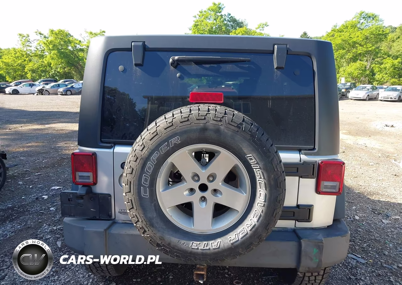 2008 Jeep Wrangler Unlimited X VIN:1J4GA39198L617782 - 16