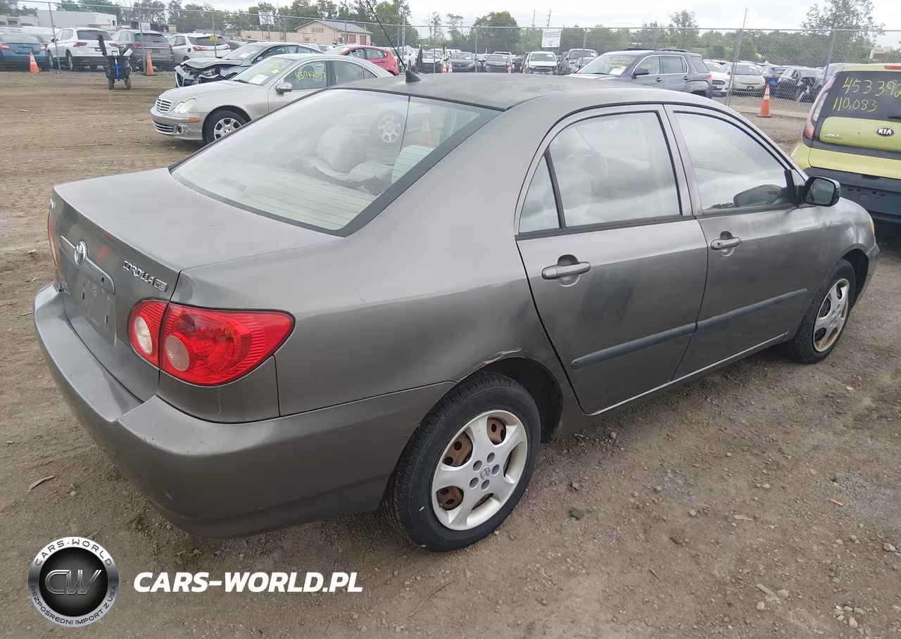 2005 Toyota Corolla Ce VIN:1NXBR32E15Z348054 - 4