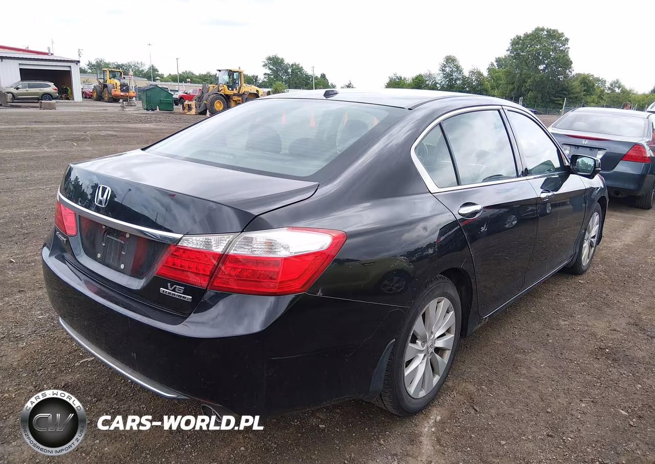 2014 Honda Accord Touring VIN:1HGCR3F9XEA029261 - 4