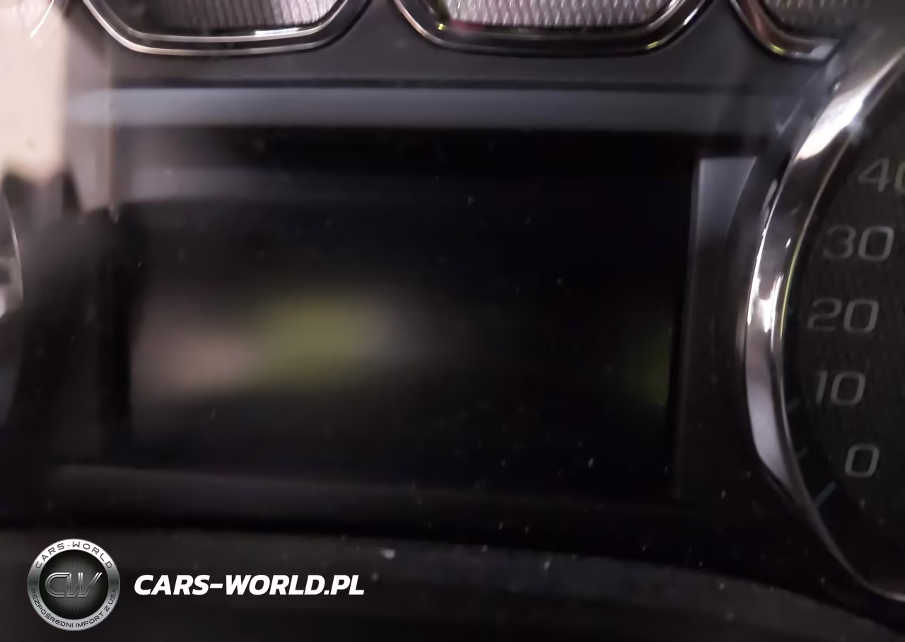 2018 Chevrolet Silverado 1500 2Lt VIN:3GCUKREC9JG274877 - 16