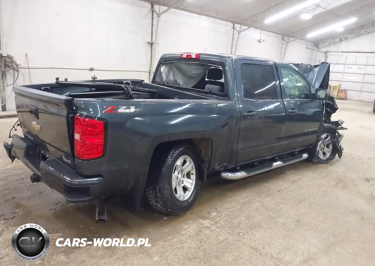 2018 Chevrolet Silverado 1500 2Lt VIN:3GCUKREC9JG274877 - 4