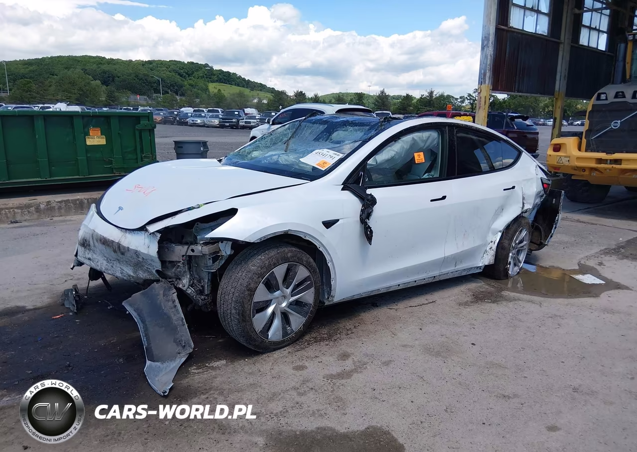 2023 Tesla Model Y Awd-Long Range Dual Motor All-Wheel Drive VIN:7SAYGDEE4PA107607 - 2