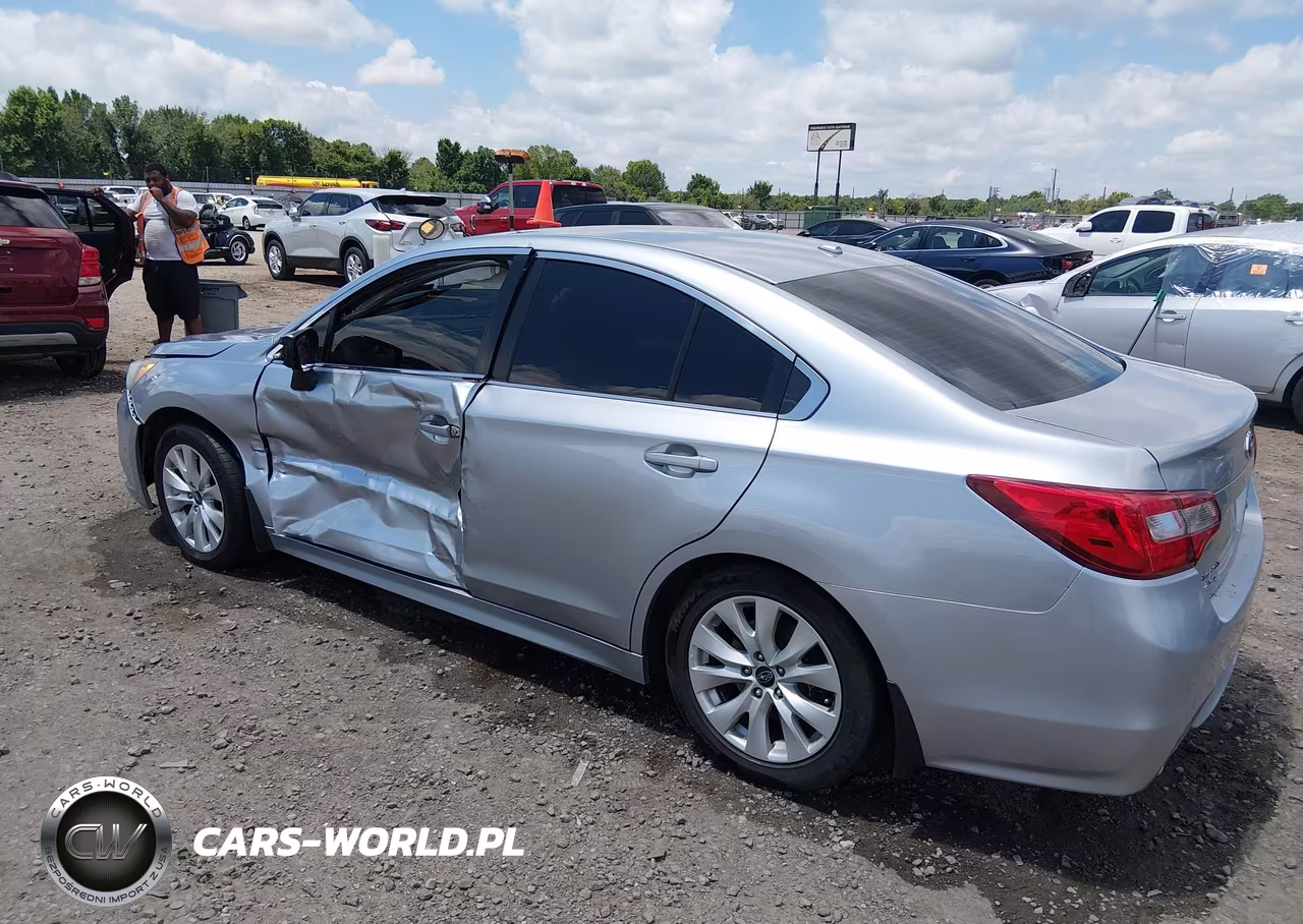 2015 Subaru Legacy 2.5I Premium VIN:4S3BNAF6XF3042341 - 3