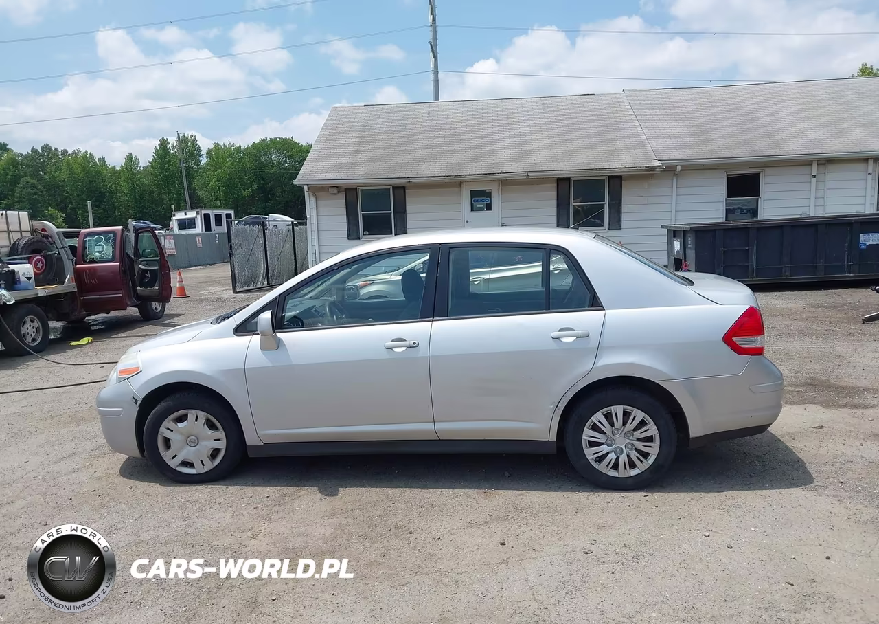 2011 Nissan Versa 1.8S VIN:3N1BC1AP3BL454320 - 14