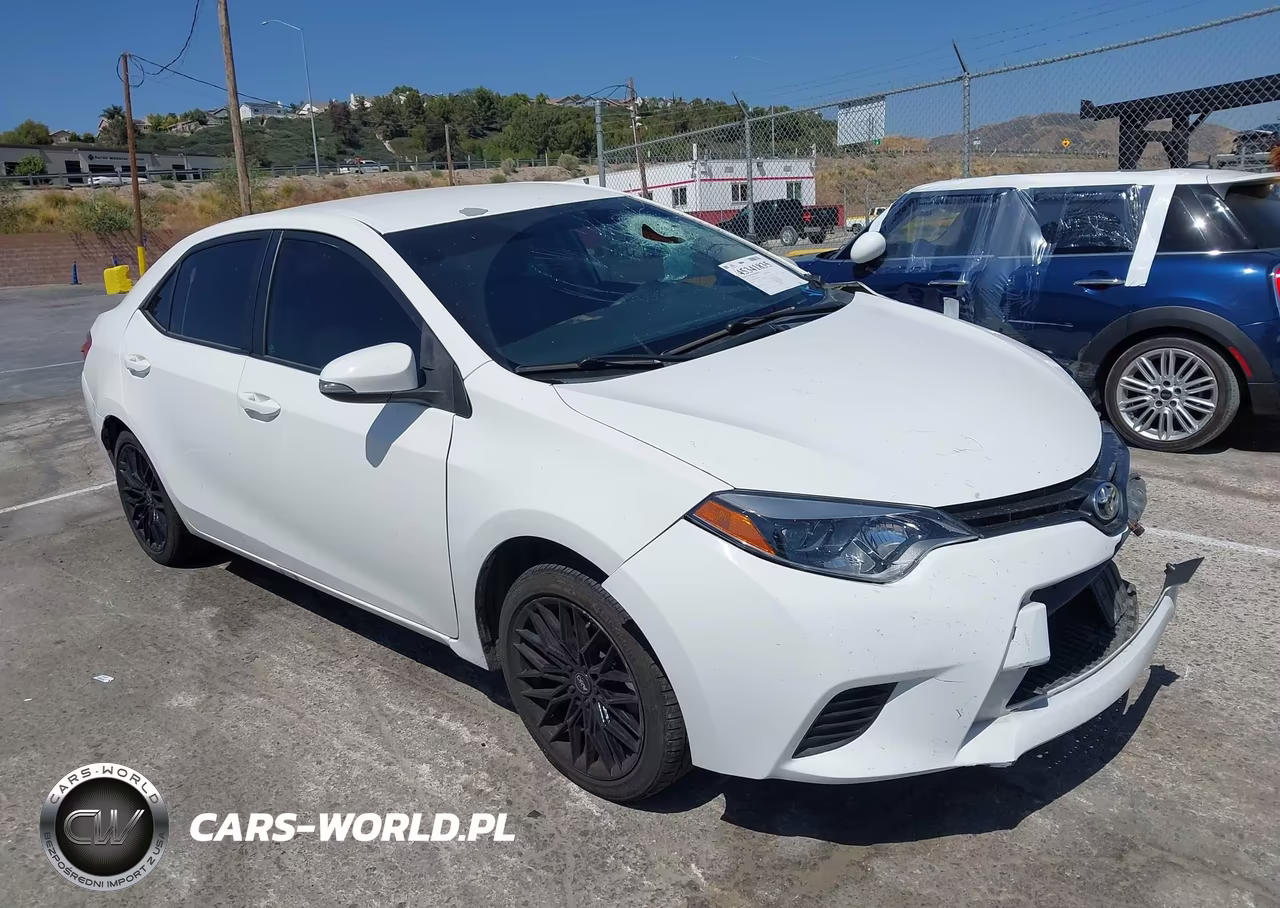 2015 Toyota Corolla Le – zdjęcie 1 z 17