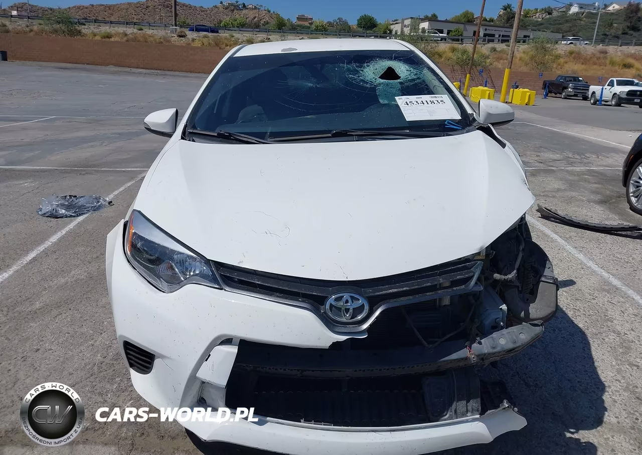 2015 Toyota Corolla Le VIN:5YFBURHE2FP201821 - 13