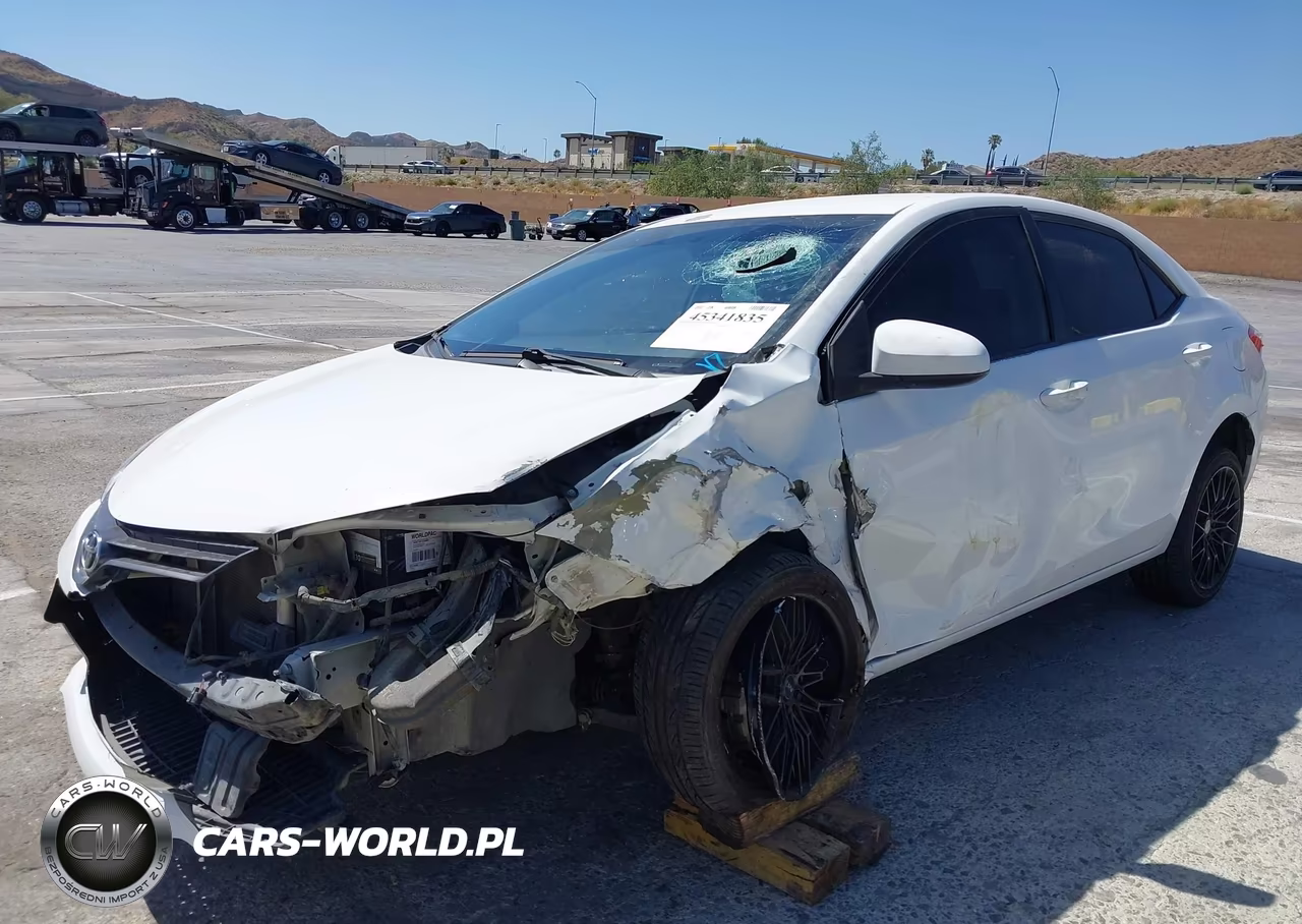 2015 Toyota Corolla Le VIN:5YFBURHE2FP201821 - 2