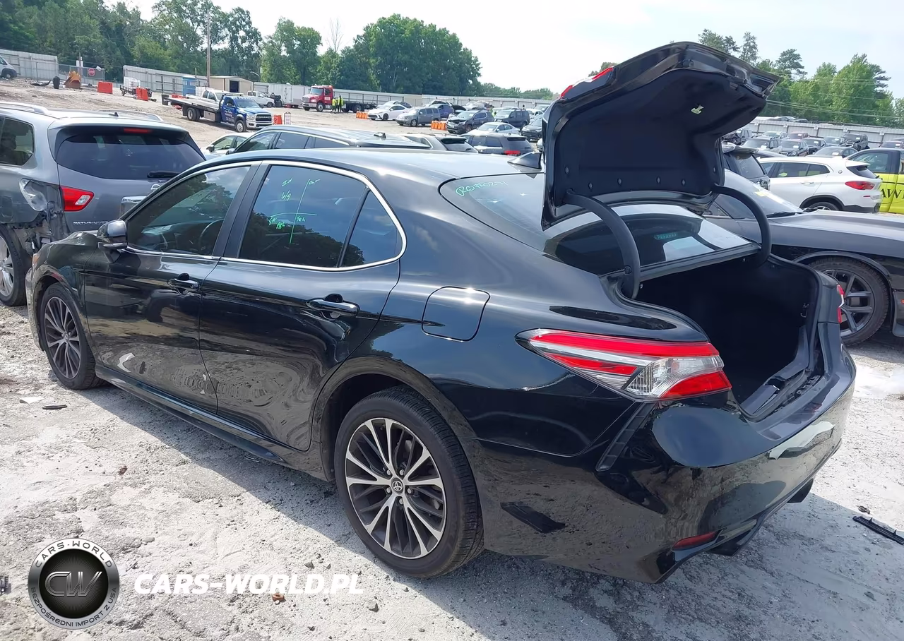 2019 Toyota Camry Se VIN:4T1B11HKXKU250435 - 3