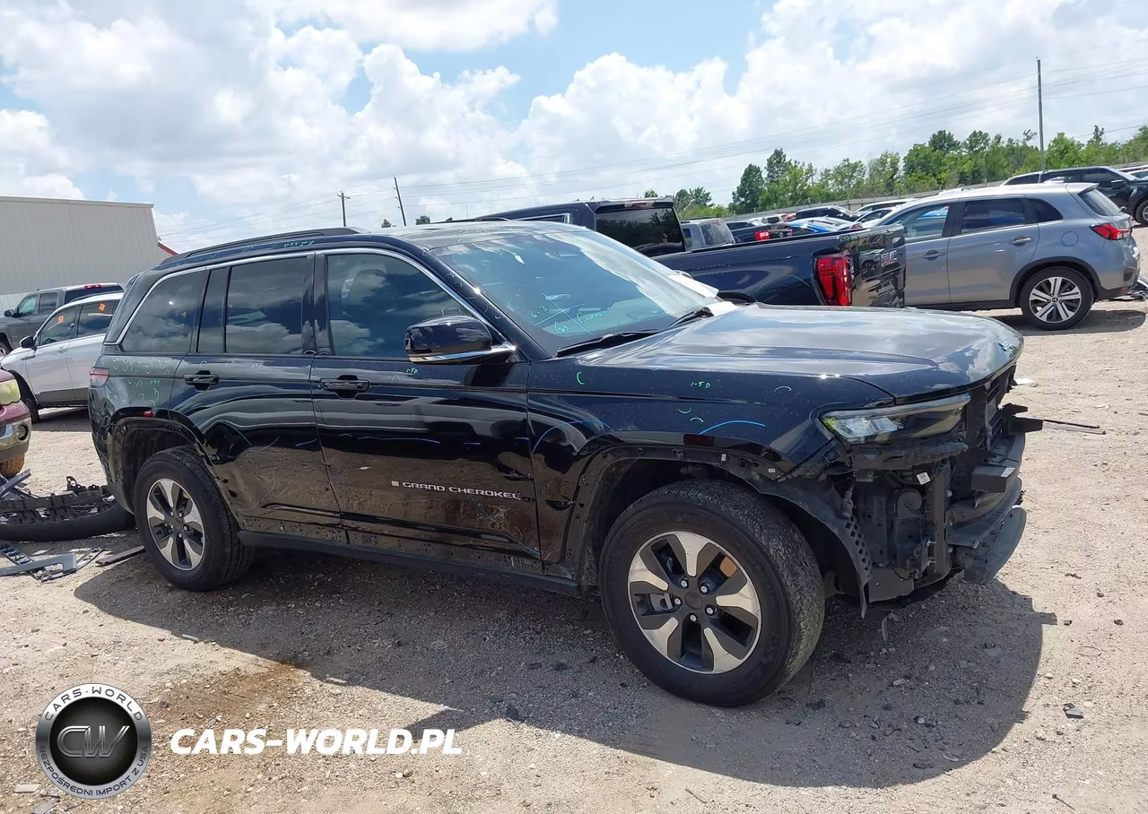 2024 Jeep Grand Cherokee 4Xe VIN:1C4RJYB69RC170843 - 14