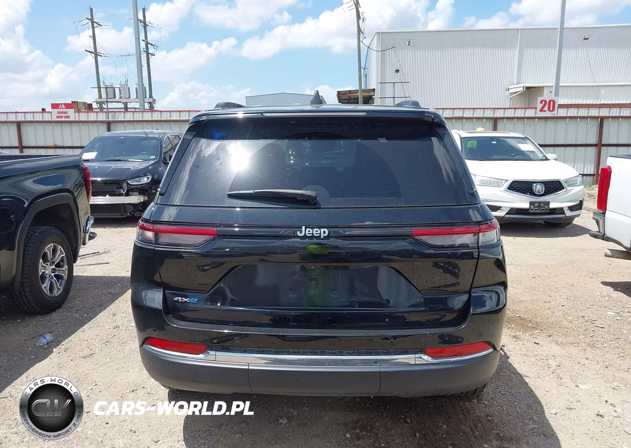 2024 Jeep Grand Cherokee 4Xe VIN:1C4RJYB69RC170843 - 17