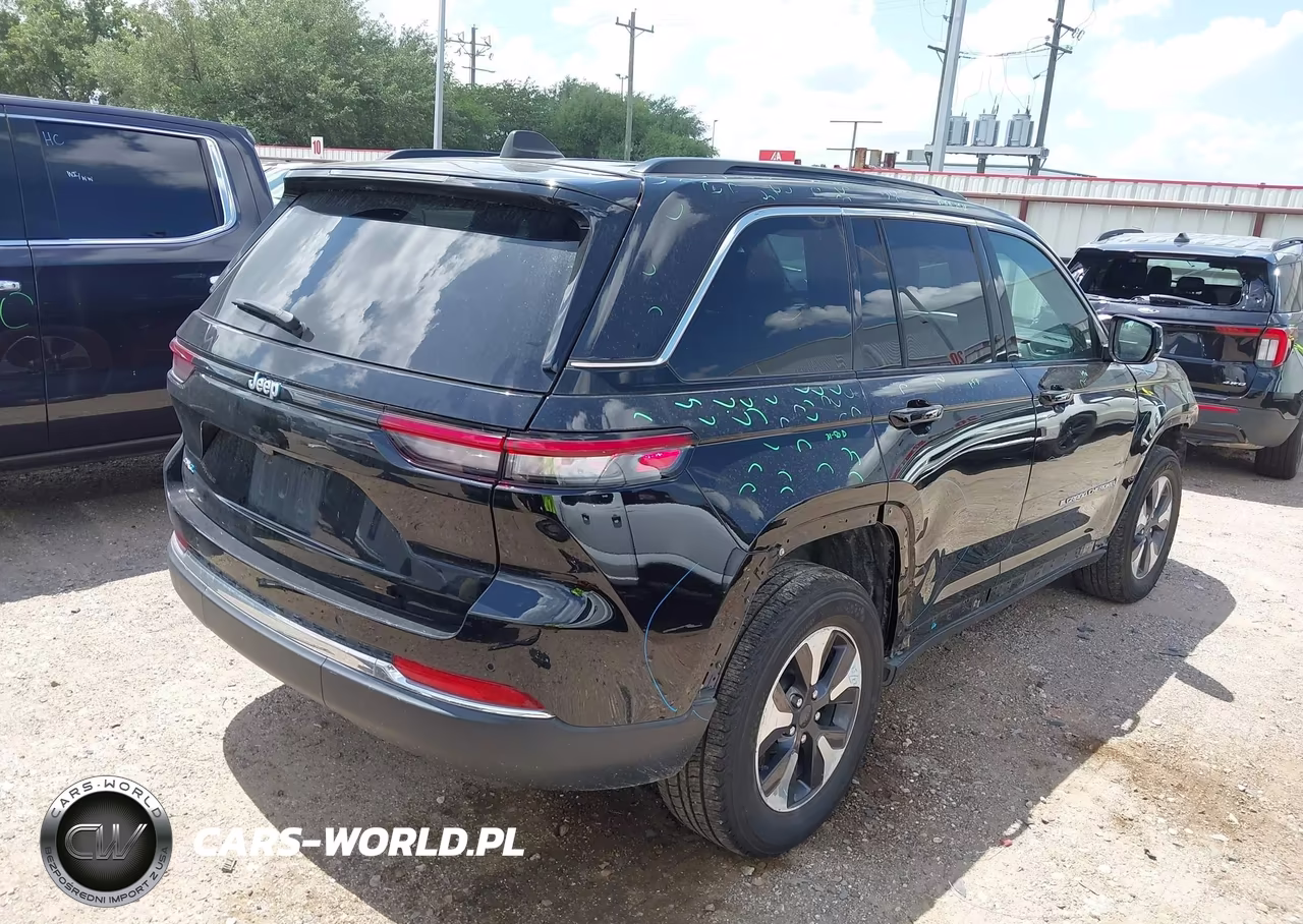2024 Jeep Grand Cherokee 4Xe VIN:1C4RJYB69RC170843 - 4