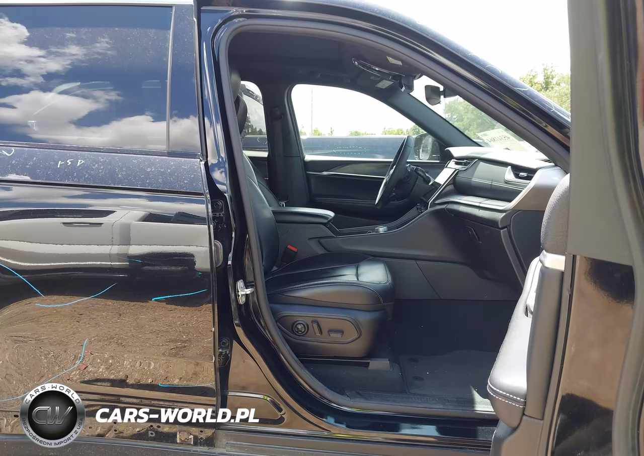 2024 Jeep Grand Cherokee 4Xe VIN:1C4RJYB69RC170843 - 5