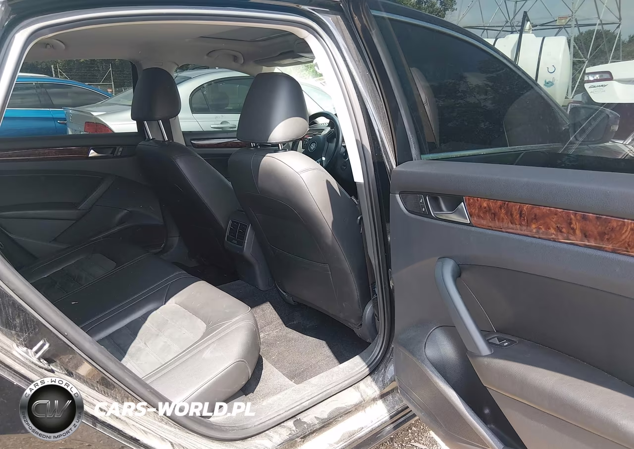 2013 Volkswagen Passat 2.0L Tdi Sel Premium VIN:1VWCN7A39DC061171 - 8
