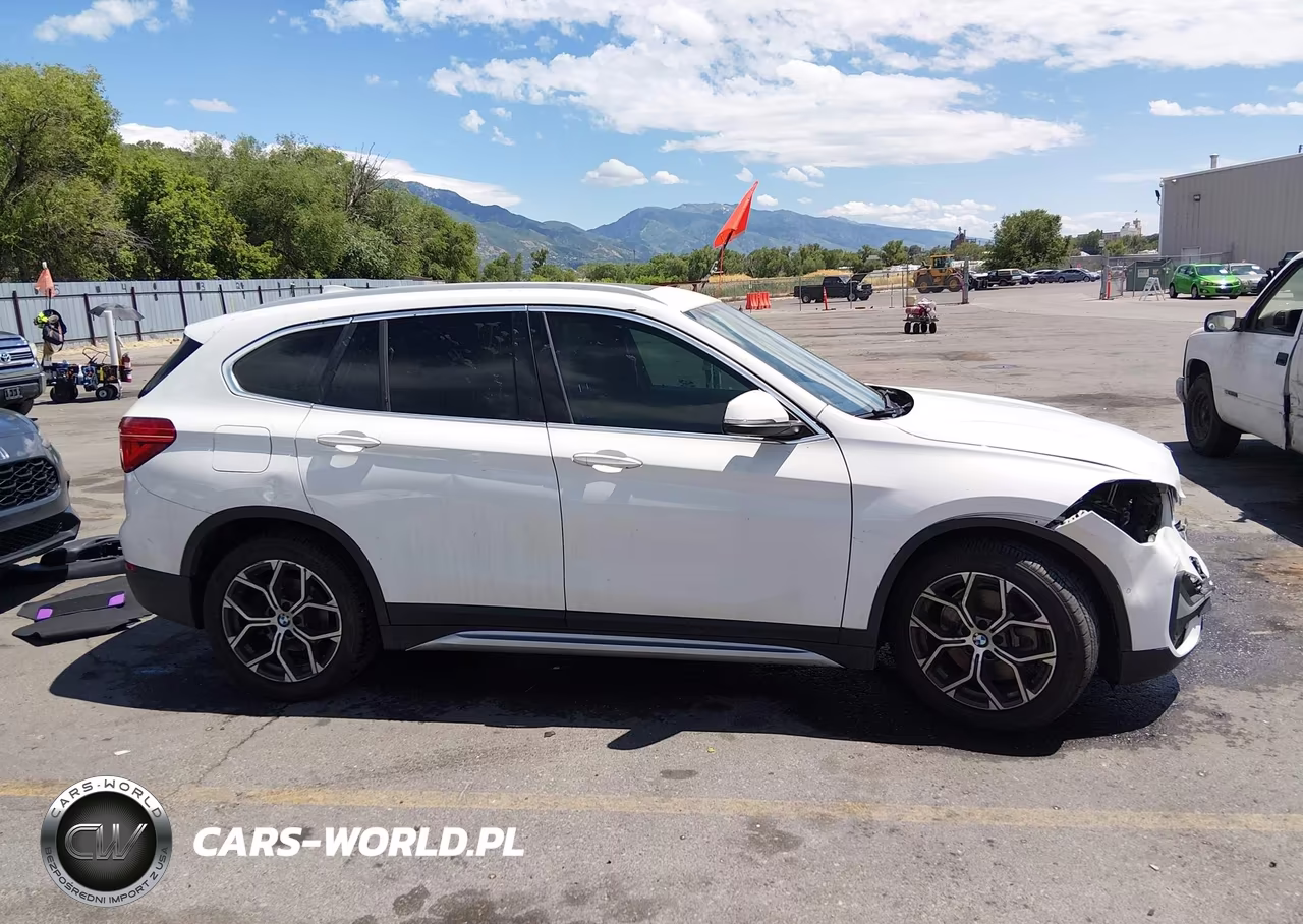 2021 BMW X1 xDrive28I VIN:WBXJG9C02M5S25466 - 13