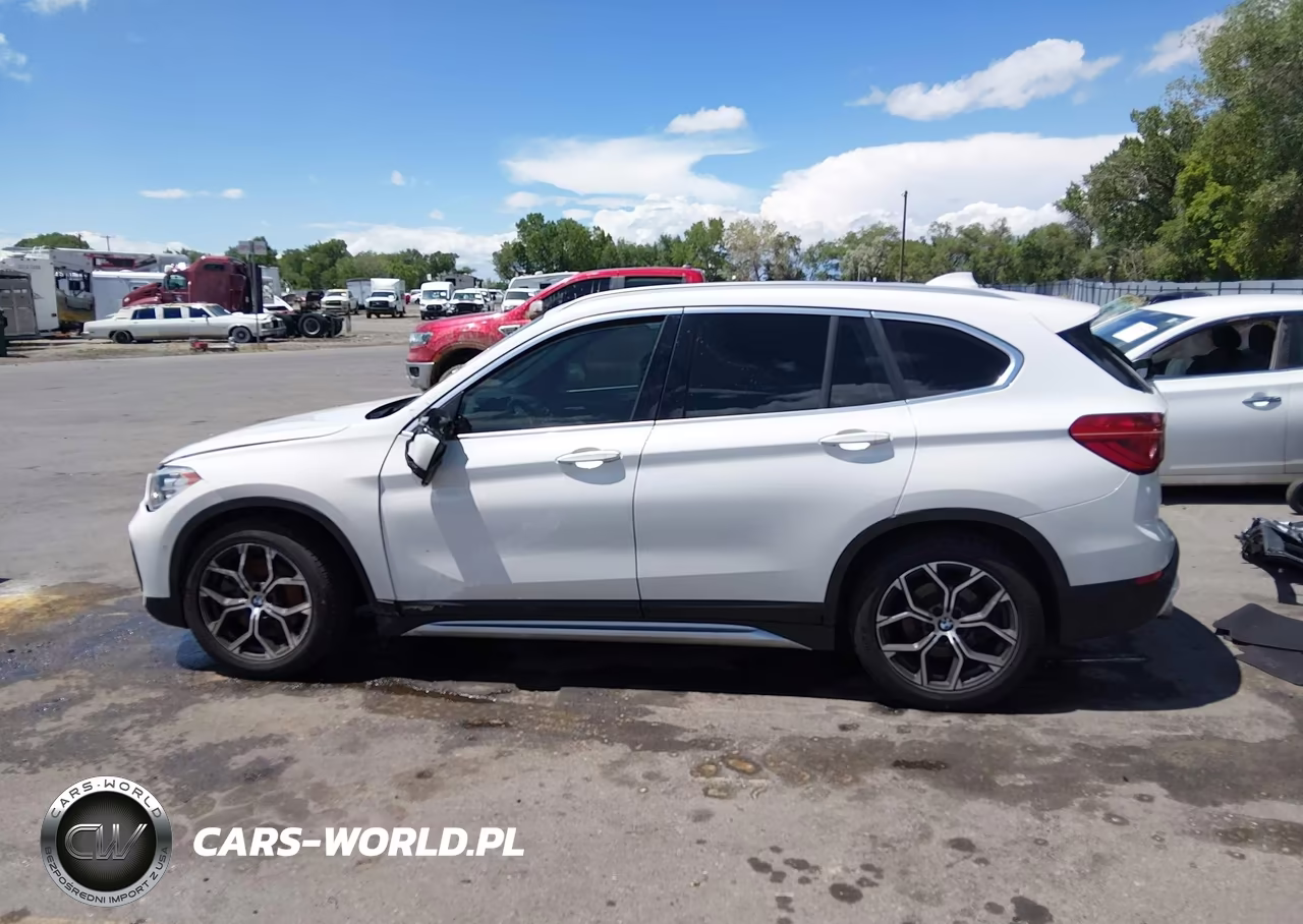 2021 BMW X1 xDrive28I VIN:WBXJG9C02M5S25466 - 14