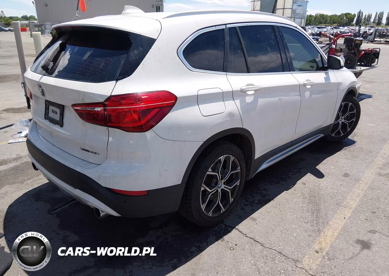 2021 BMW X1 xDrive28I VIN:WBXJG9C02M5S25466 - 4