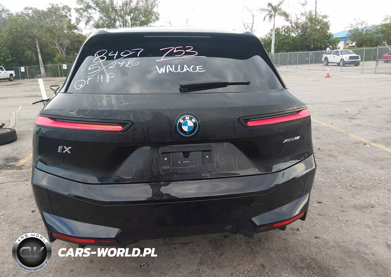 2025 BMW Ix xDrive50 VIN:WB523CF06SCU18407 - 17