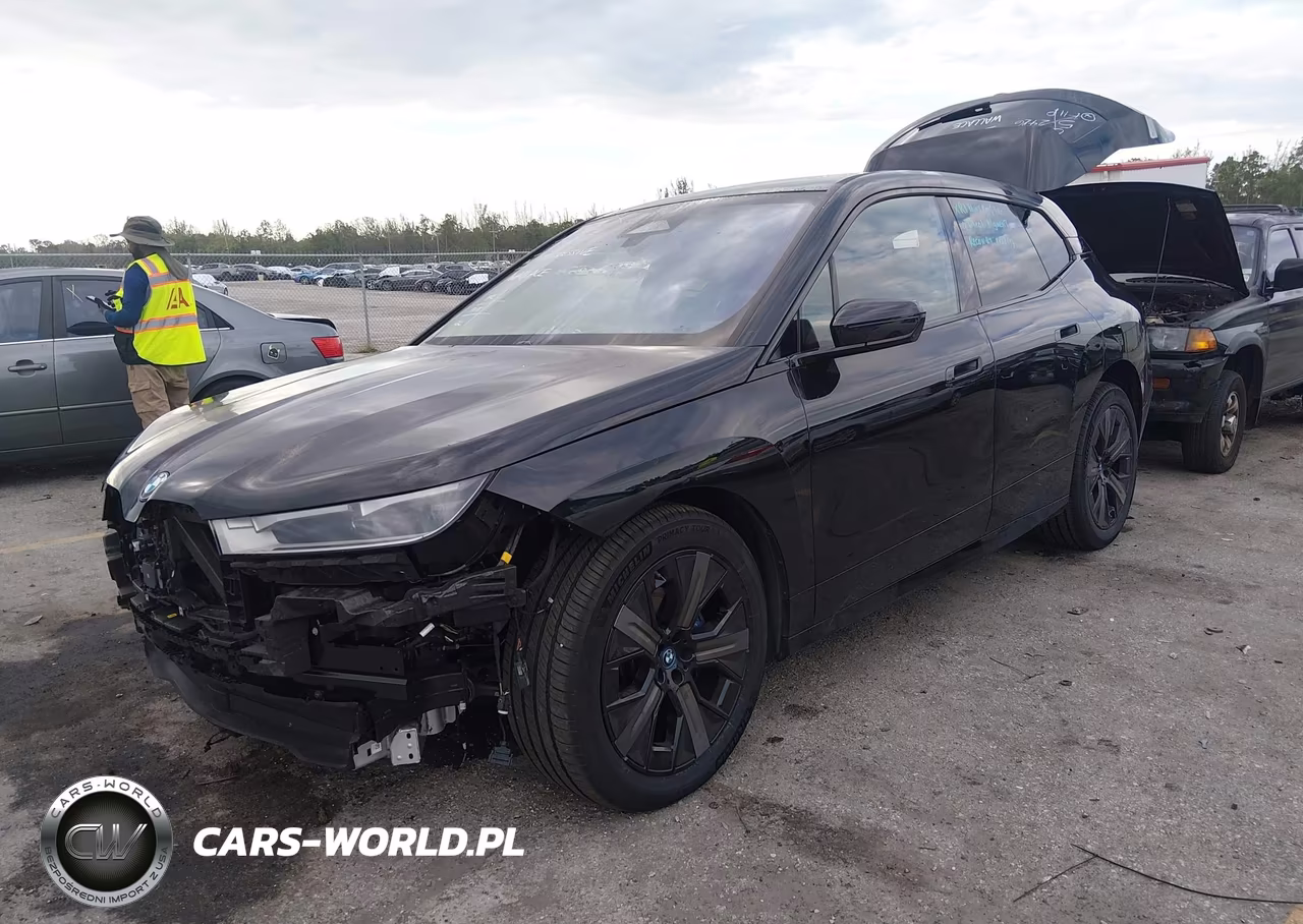 2025 BMW Ix xDrive50 VIN:WB523CF06SCU18407 - 2