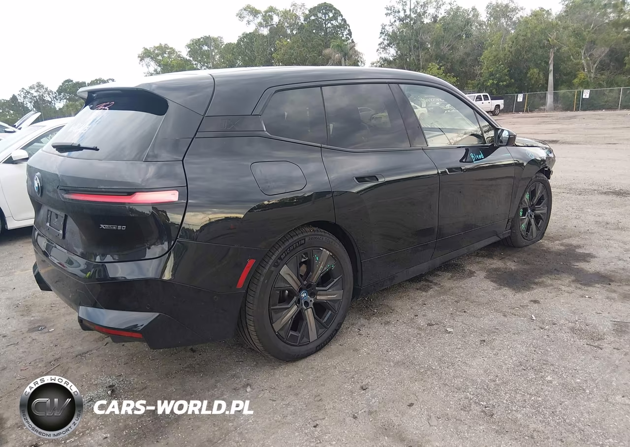 2025 BMW Ix xDrive50 VIN:WB523CF06SCU18407 - 4