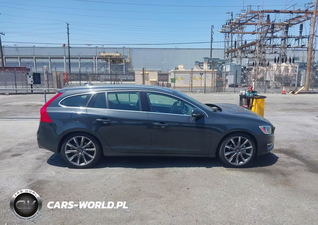 2015 Volvo V60 T5 Premier VIN:YV140MEK7F1217142 - 13