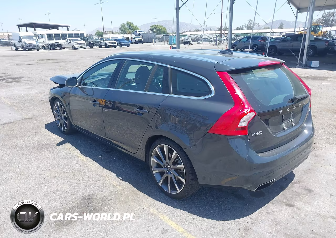 2015 Volvo V60 T5 Premier VIN:YV140MEK7F1217142 - 3