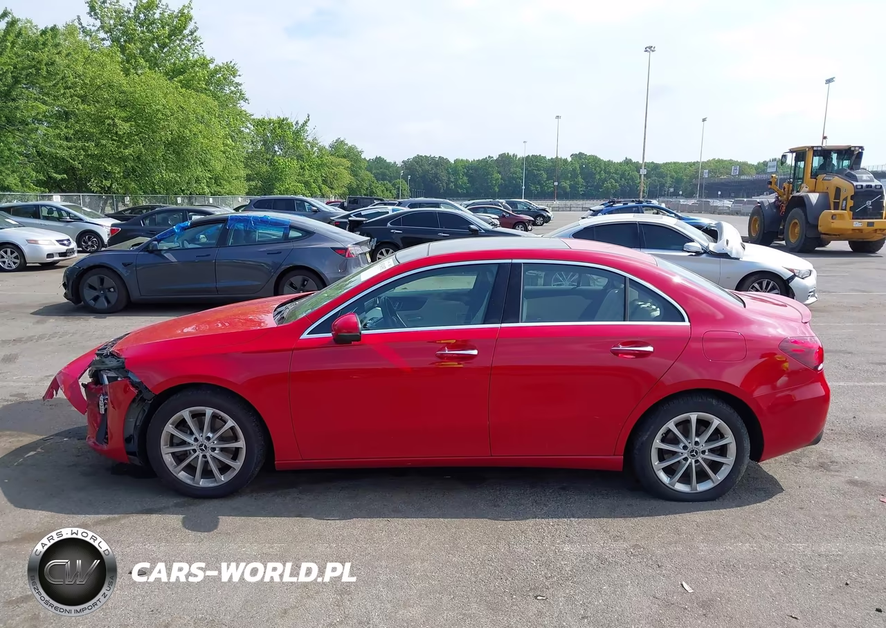 2019 Mercedes-Benz A 220 4Matic VIN:WDD3G4FBXKW023493 - 14