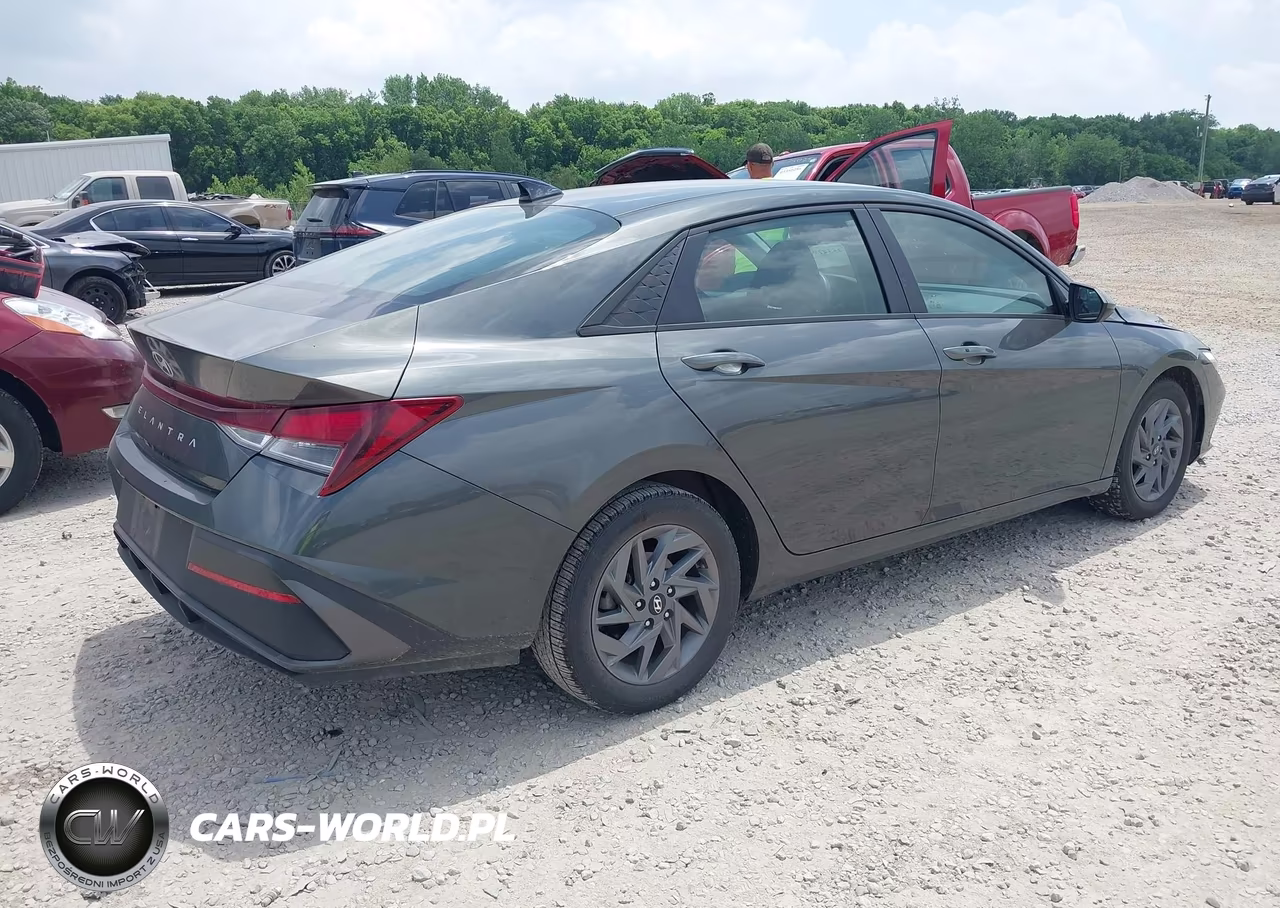 2024 Hyundai Elantra Sel VIN:KMHLM4DG7RU661347 - 4
