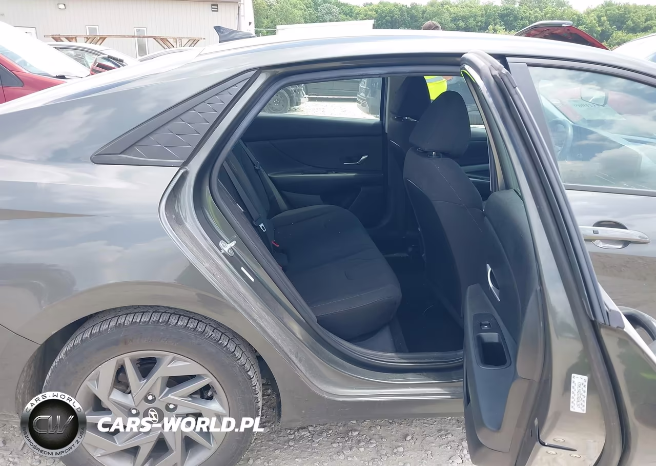 2024 Hyundai Elantra Sel VIN:KMHLM4DG7RU661347 - 8