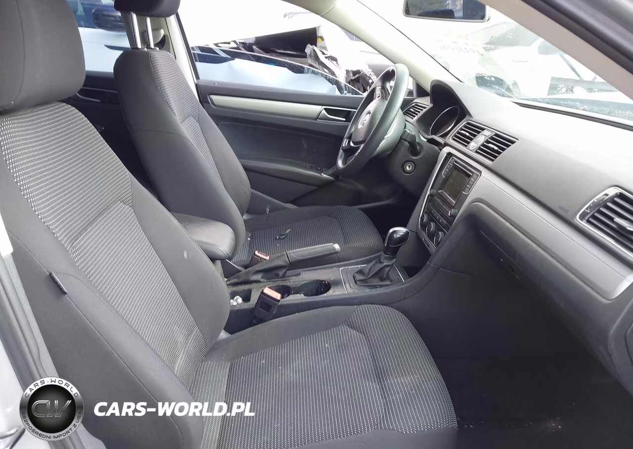 2016 Volkswagen Passat 1.8T S VIN:1VWAT7A32GC031690 - 5