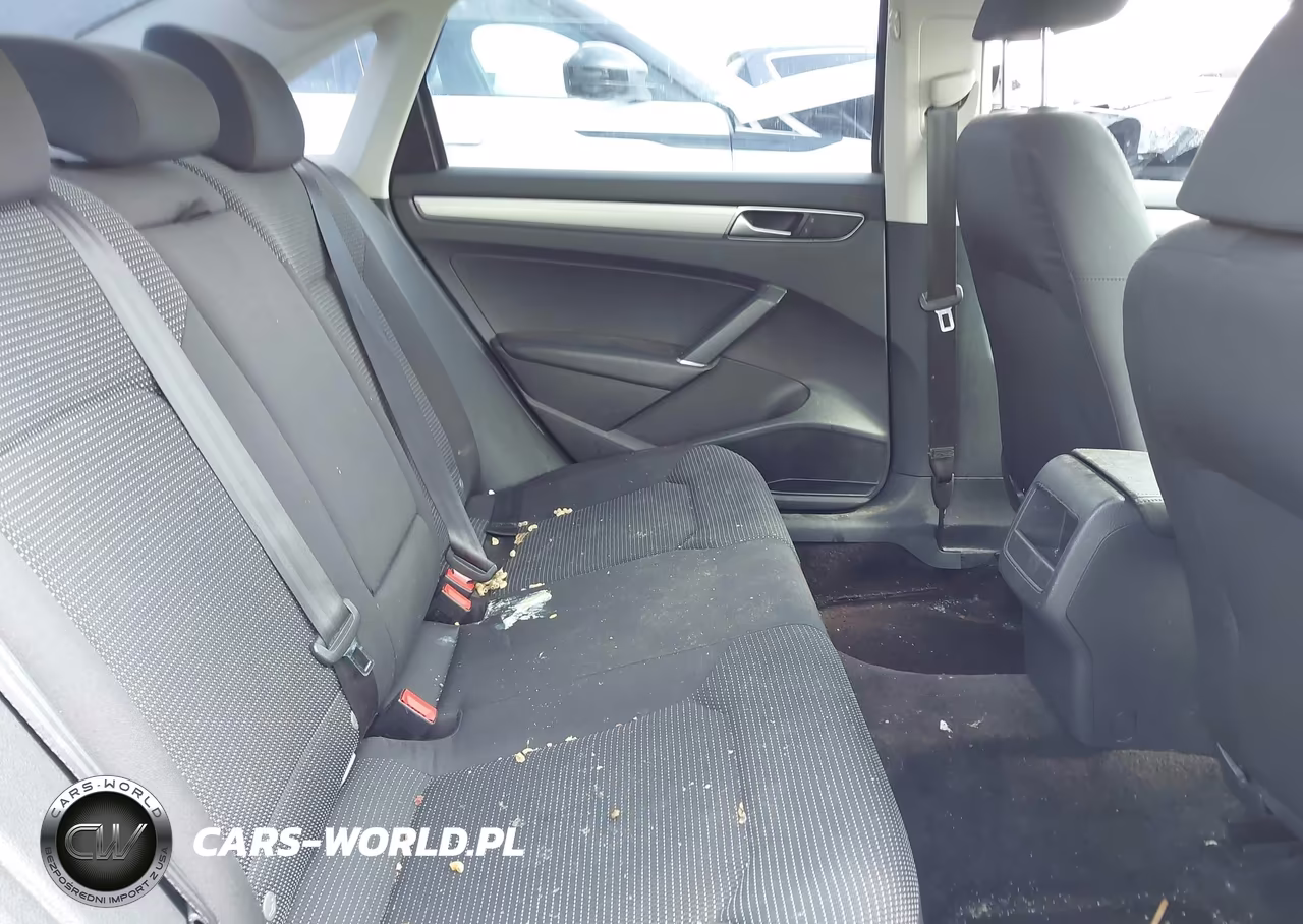 2016 Volkswagen Passat 1.8T S VIN:1VWAT7A32GC031690 - 8