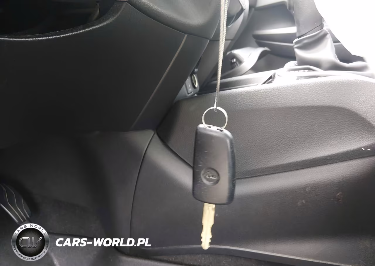 2018 Nissan Rogue Sport S VIN:JN1BJ1CPXJW159209 - 11