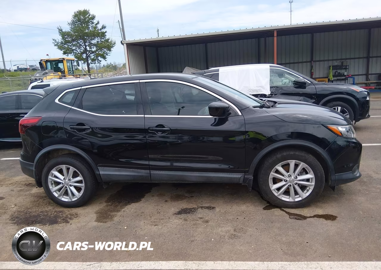 2018 Nissan Rogue Sport S VIN:JN1BJ1CPXJW159209 - 14