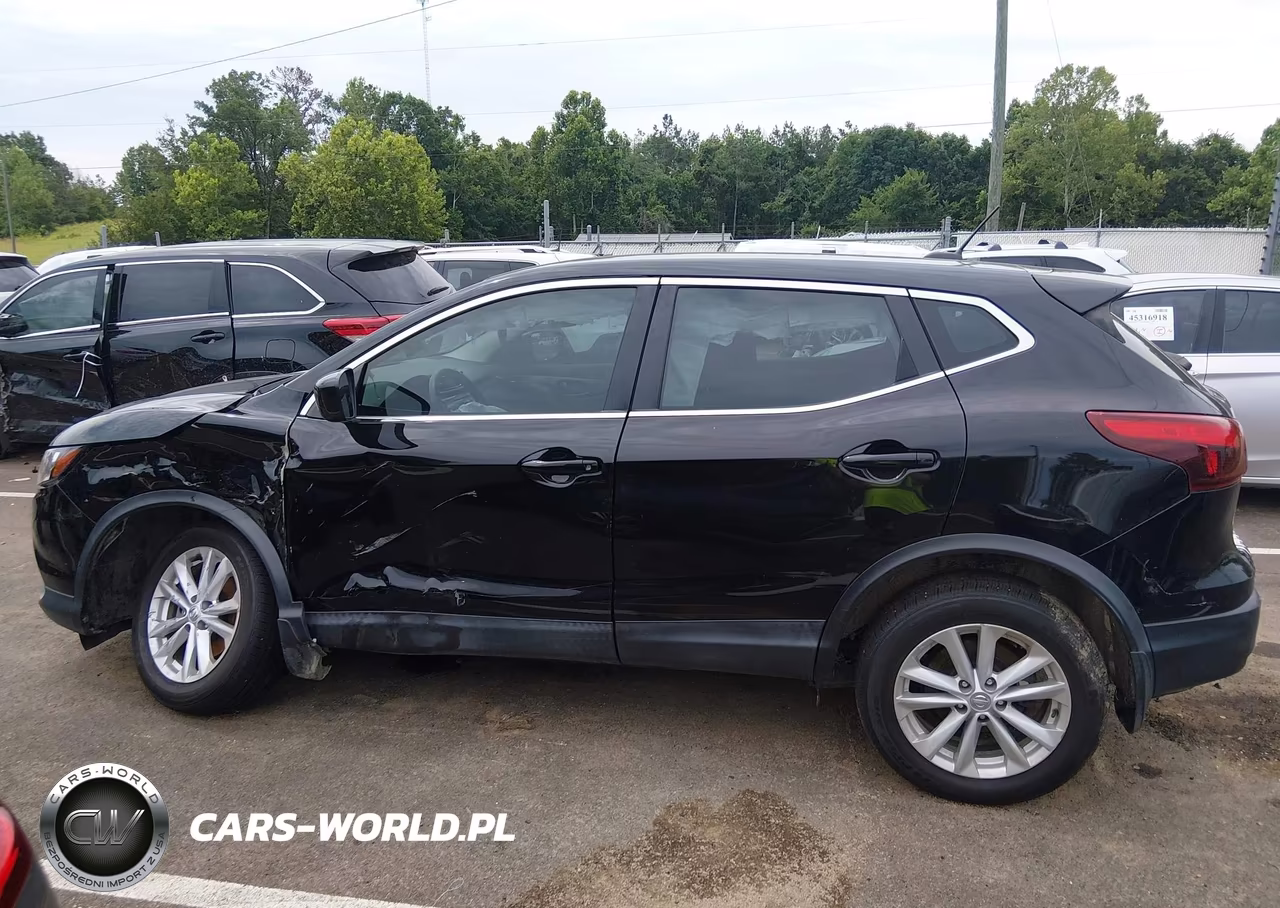 2018 Nissan Rogue Sport S VIN:JN1BJ1CPXJW159209 - 15