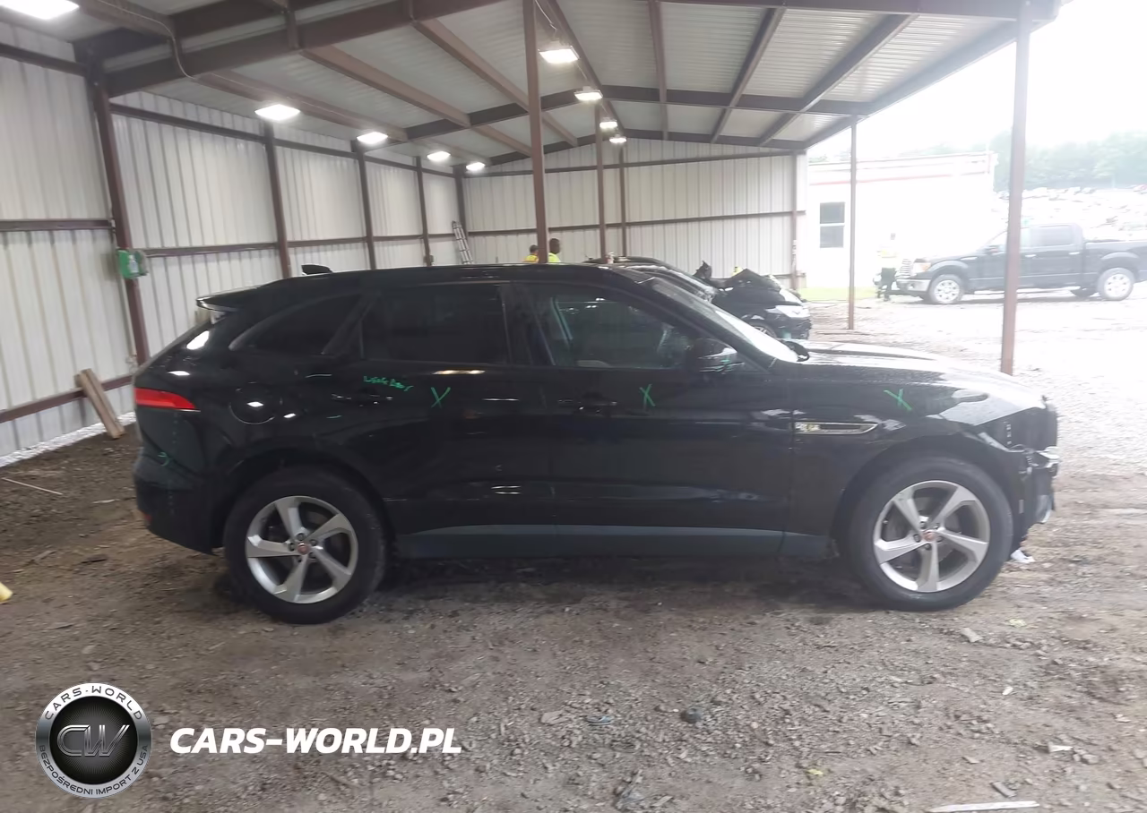 2018 Jaguar F-Pace 25T Premium VIN:SADCJ2FX3JA326191 - 14
