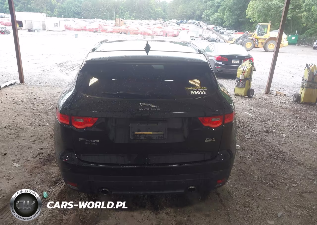 2018 Jaguar F-Pace 25T Premium VIN:SADCJ2FX3JA326191 - 17