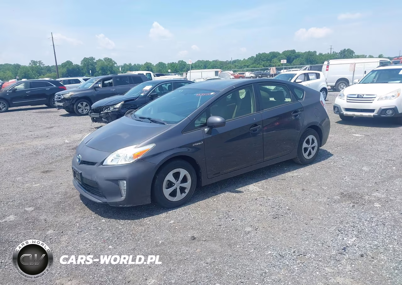 2015 Toyota Prius Two VIN:JTDKN3DU7F0437768 - 2