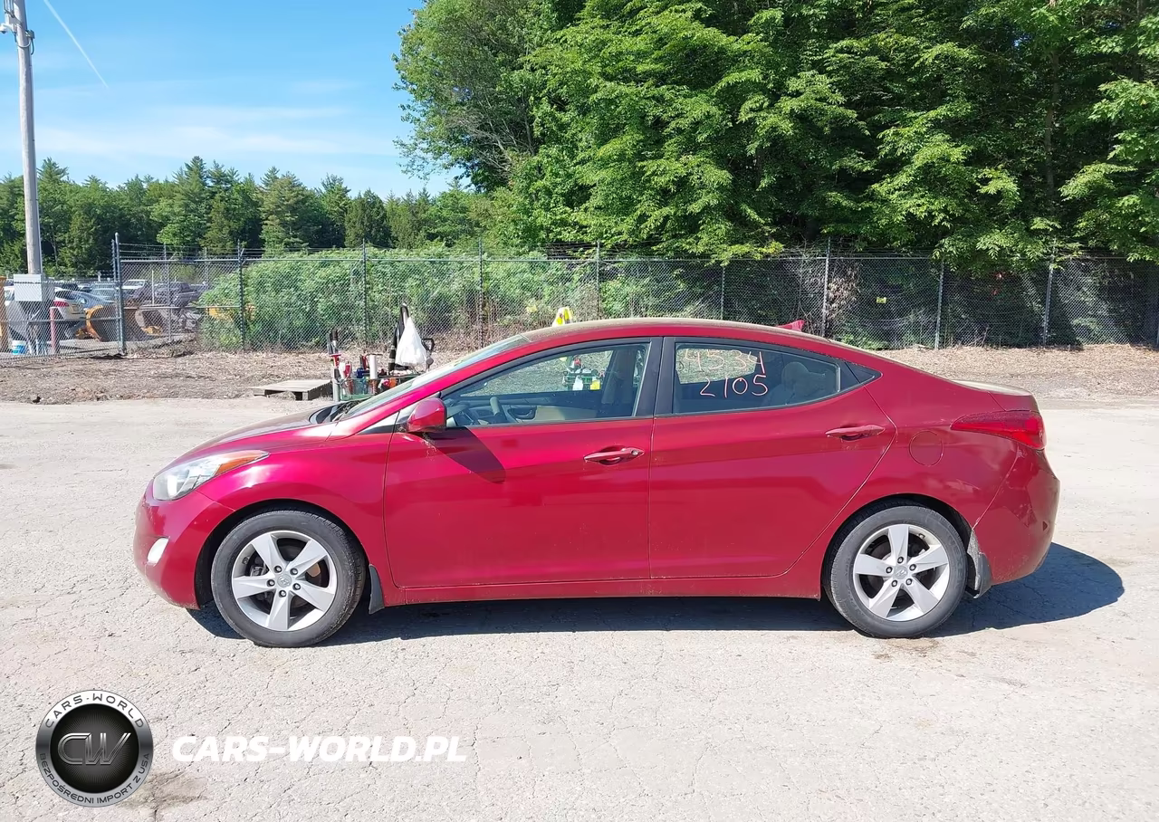 2013 Hyundai Elantra Gls VIN:5NPDH4AE5DH368887 - 16