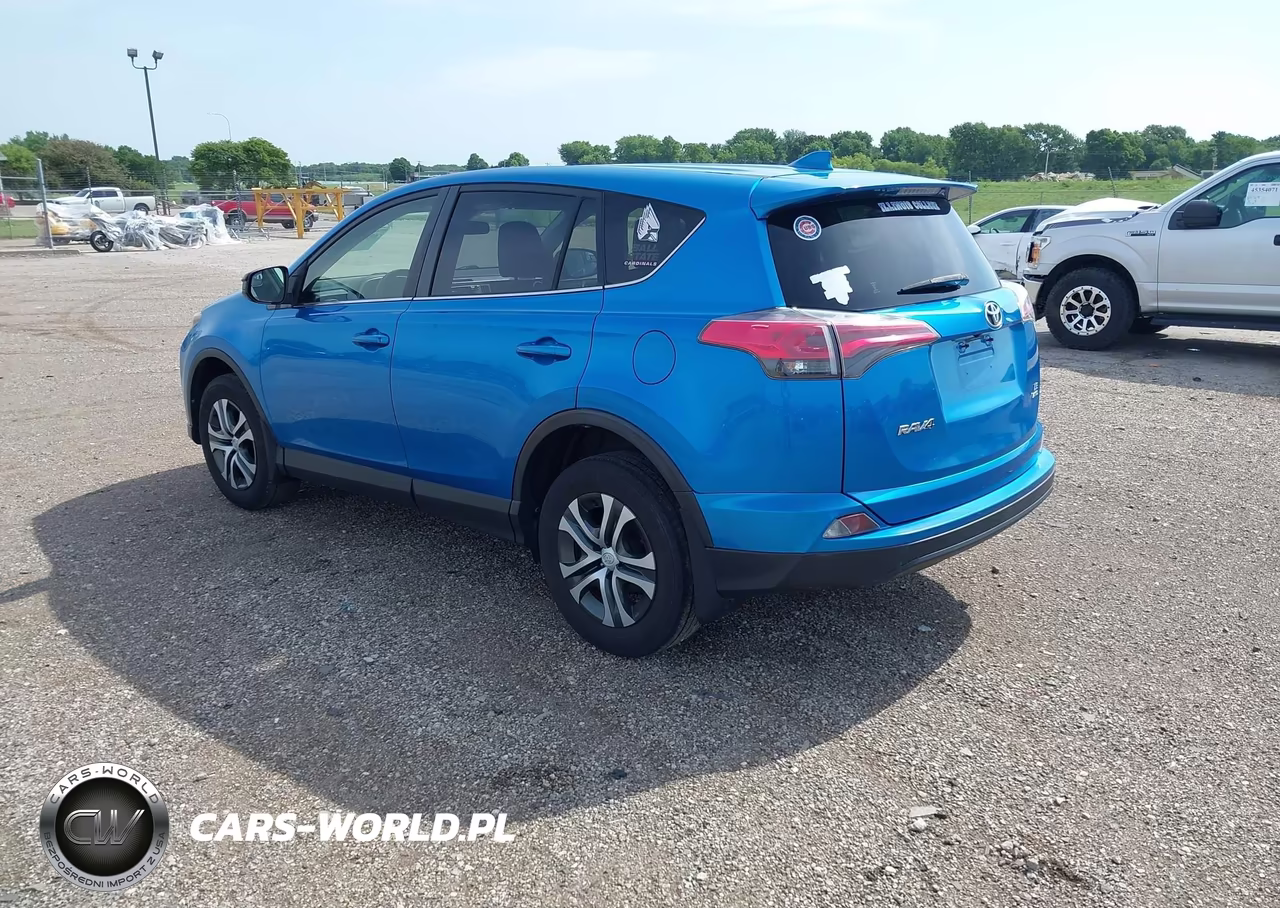 2018 Toyota Rav4 Le VIN:JTMBFREV1JJ728762 - 3