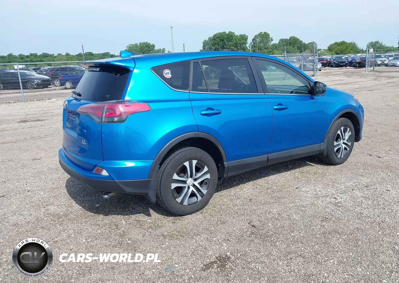 2018 Toyota Rav4 Le VIN:JTMBFREV1JJ728762 - 4