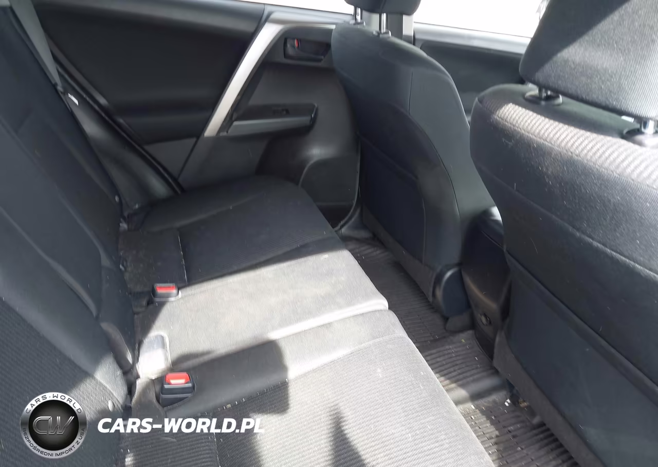 2018 Toyota Rav4 Le VIN:JTMBFREV1JJ728762 - 8