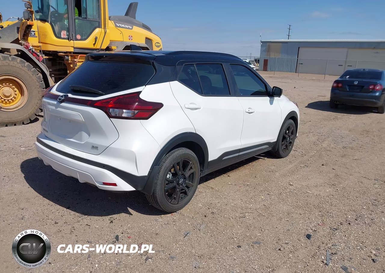 2023 Nissan Kicks Sr Xtronic Cvt VIN:3N1CP5DV1PL576143 - 4